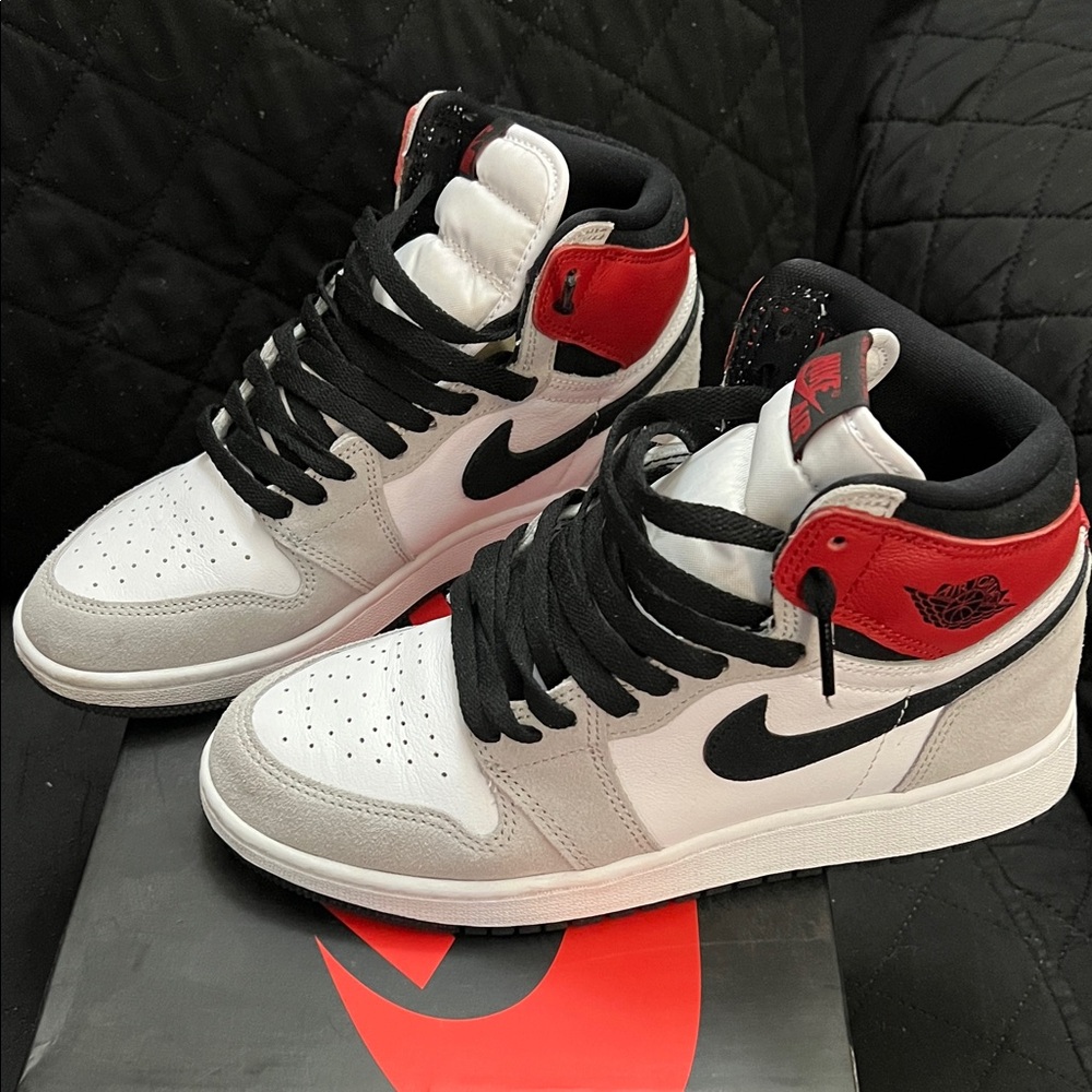 Nike Men's White, Black, and Red Sneakers